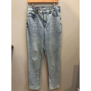 Eddie Bauer 10 T light wash Voyager high-rise straight cut women’s jeans cotton